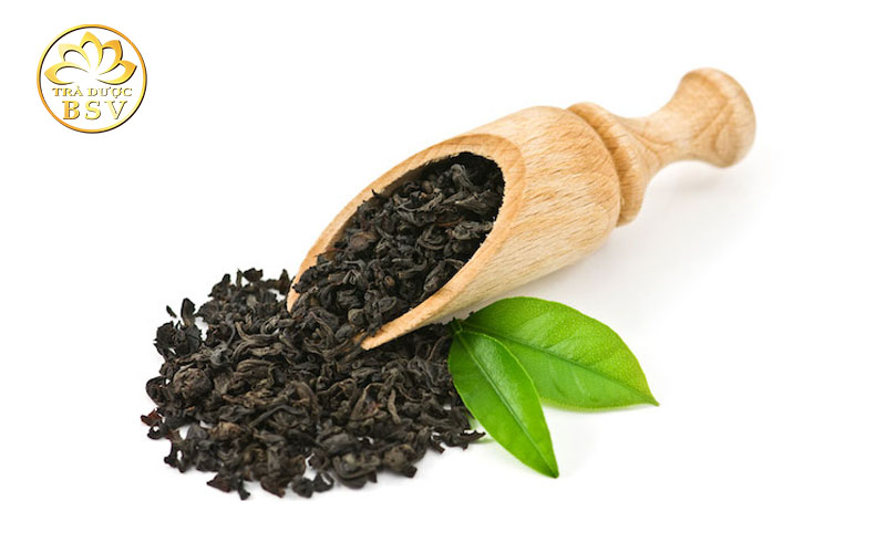 lợi ích của uống trà đen và trà xanh